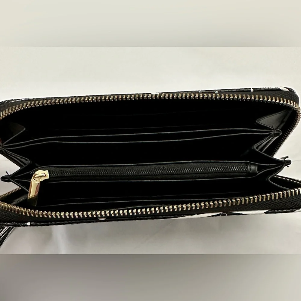 Zip Around Wallet Clutch Wristlet